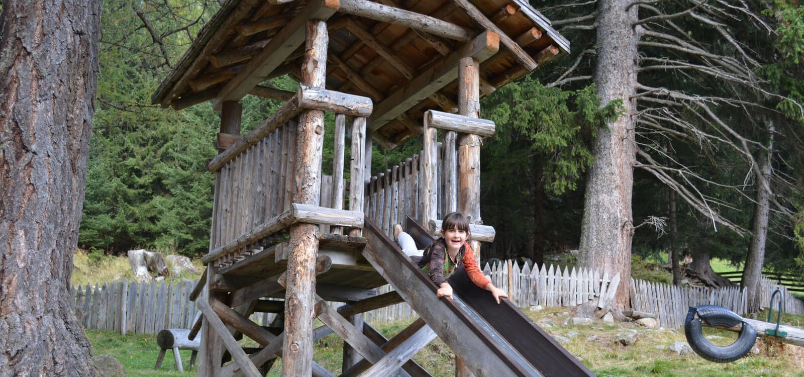 Herrlicher Aussichtspunkt mit Streichelzoo und Spielplatz